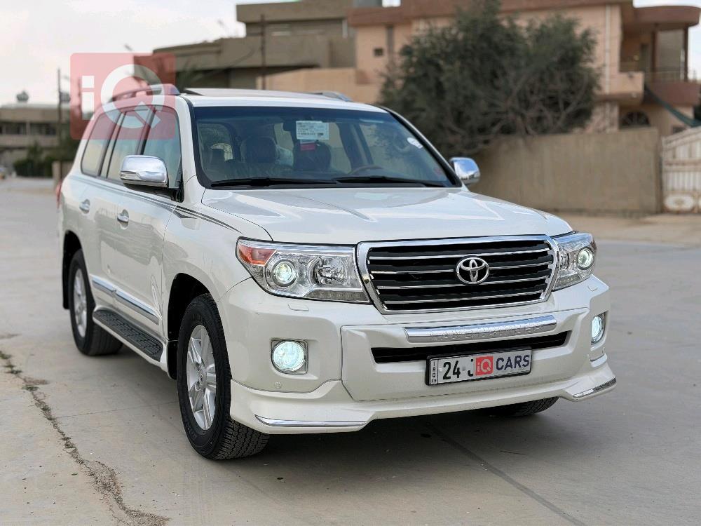 تويوتا لاندكروزر